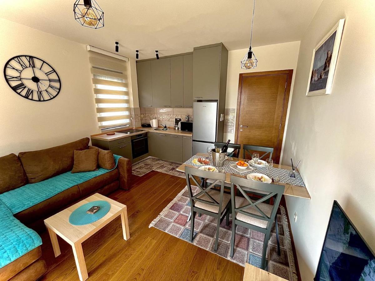 Fides Stylish Apartments Tivat With Pool Εξωτερικό φωτογραφία
